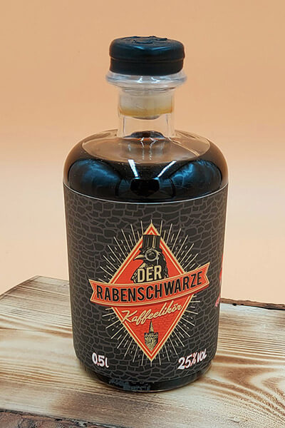 Rabenschwarzer Kaffeelikör